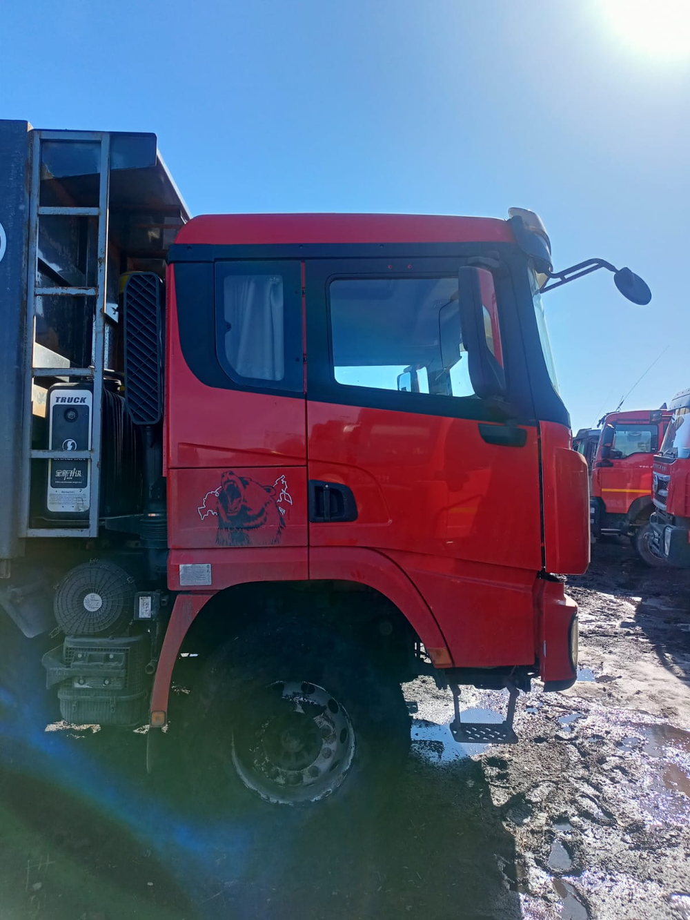 Shacman (Shaanxi) SX* 8x4 Самосвал SX33186T366 (Дизельный, 11,6 л, 430 л.с., МТ)