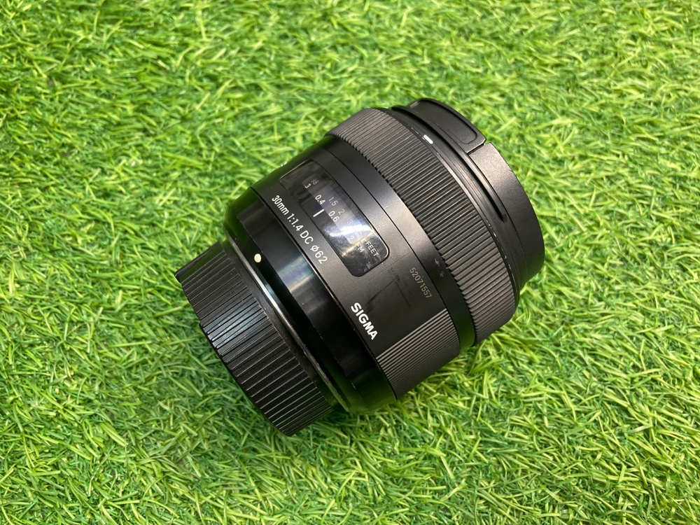 Sigma AF 30mm f/1.4 DC HSM Art Nikon F