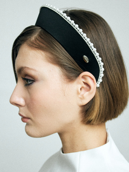 Черный кокошник с жемчугом