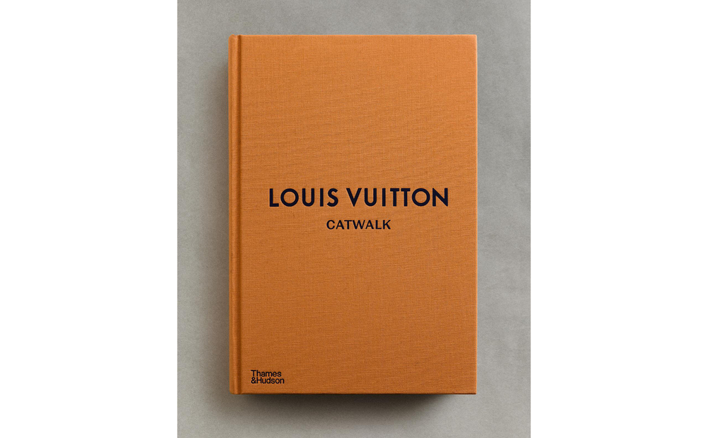 Louis Vuitton Catwalk. Полная коллекция подиумных образов (на английском языке)