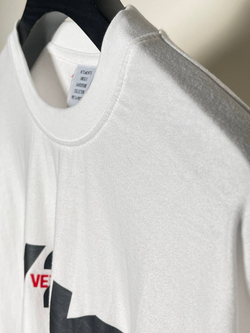 Футболка Vetements