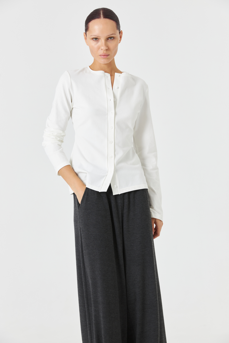 Лонгслив с пуговицами