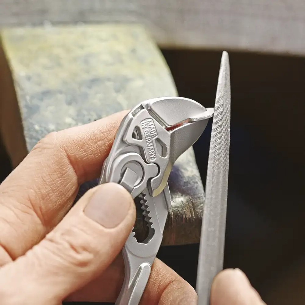 Переставные клещи хромированные 125 мм Knipex 86 03 125