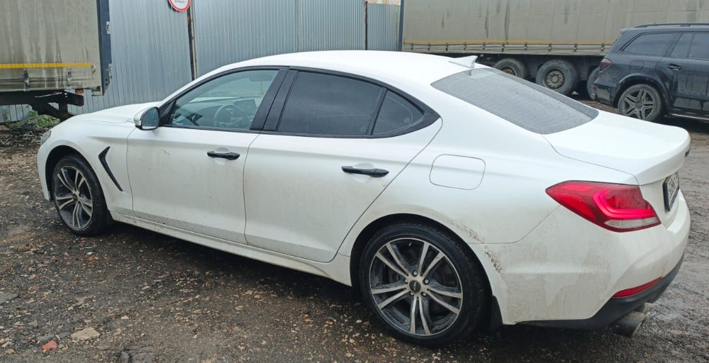 Genesis G70 Advance + GACS 2.0 T-GDI (197 hp) 8AT 4WD