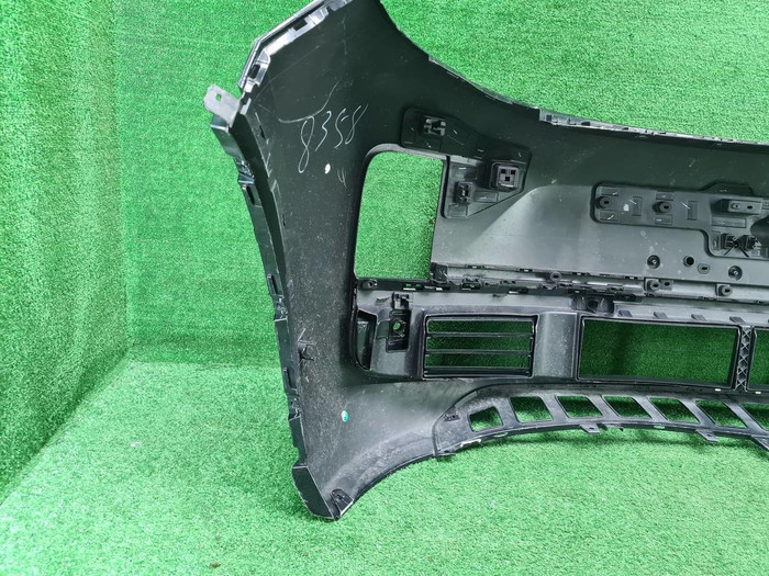 Бампер передний Lixiang L9 (2022-н.в.)