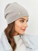 Шапка GLORY удлиненная одинарная с руликом с содержанием шерсти енота и ангоры