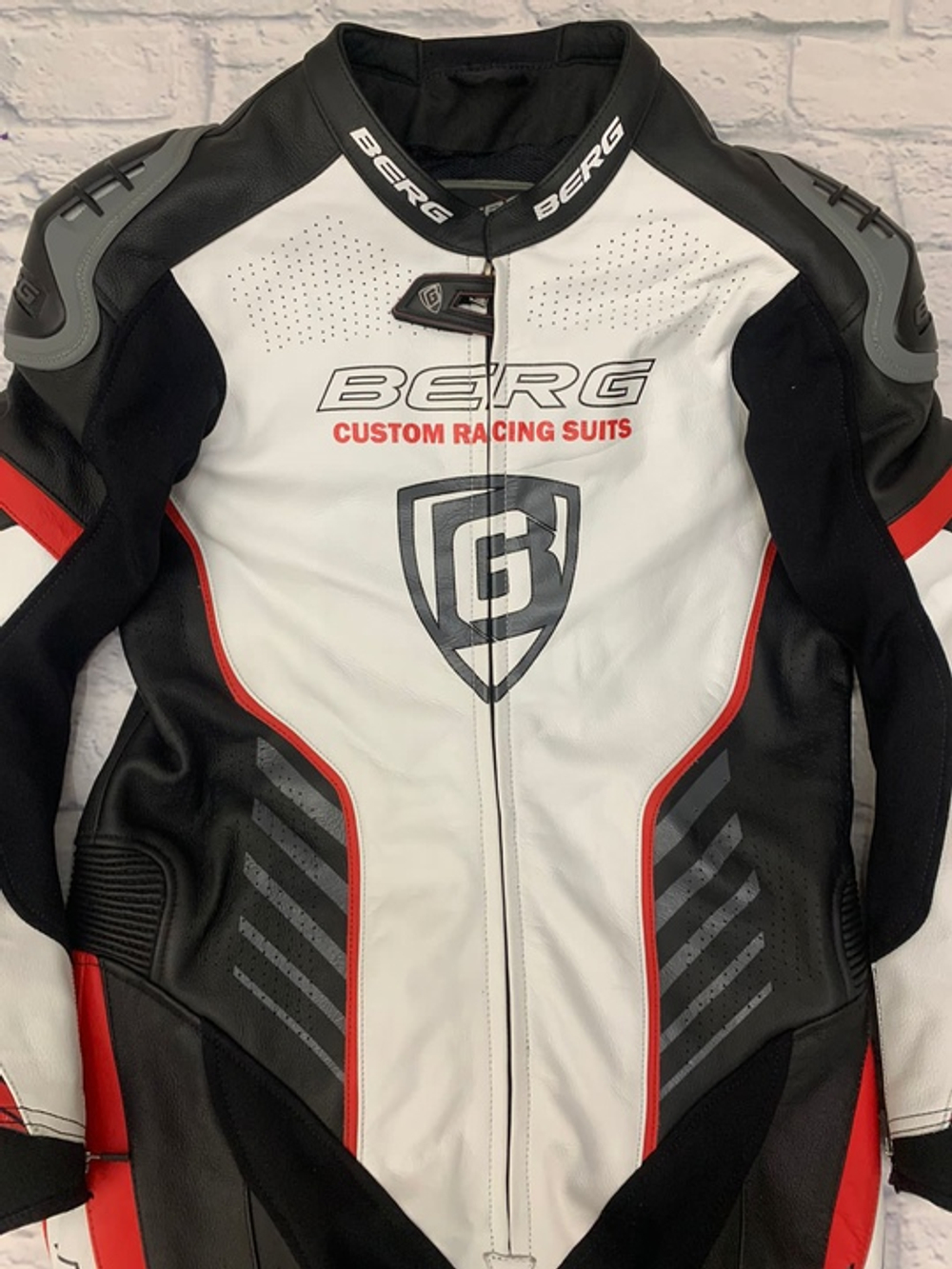 Мотокомбинезон кожаный BERG Triger Red 54