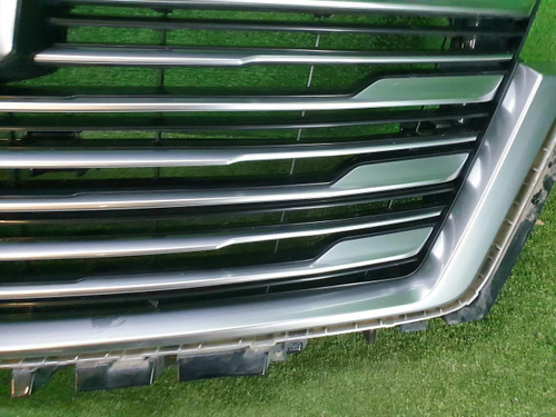 Решетка радиатора Cadillac Escalade 5 (2020-н.в.)