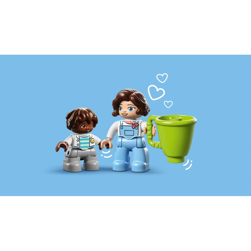 LEGO DUPLO — Семейный дом на колесах (10986) / артикул   10986  / GTIN 5702017417011