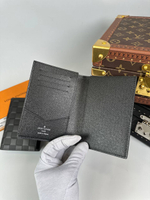 Обложка Louis Vuitton, арт. 481857499