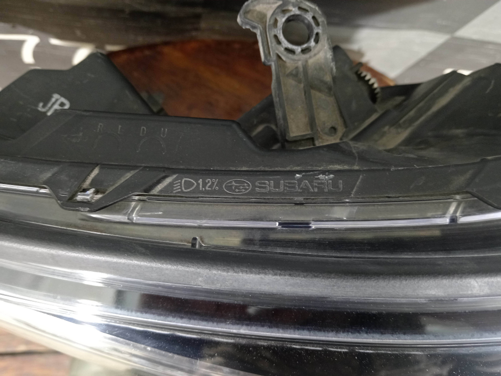 Фара левая LED Subaru Forester 5 (SK) 18-21 Б/У Оригинал 84002SJ030