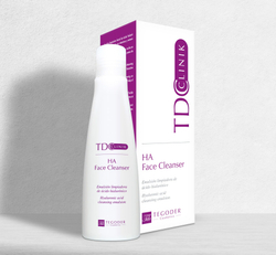 Очищающее омолаживающее молочко HA Face Cleanser Clinik