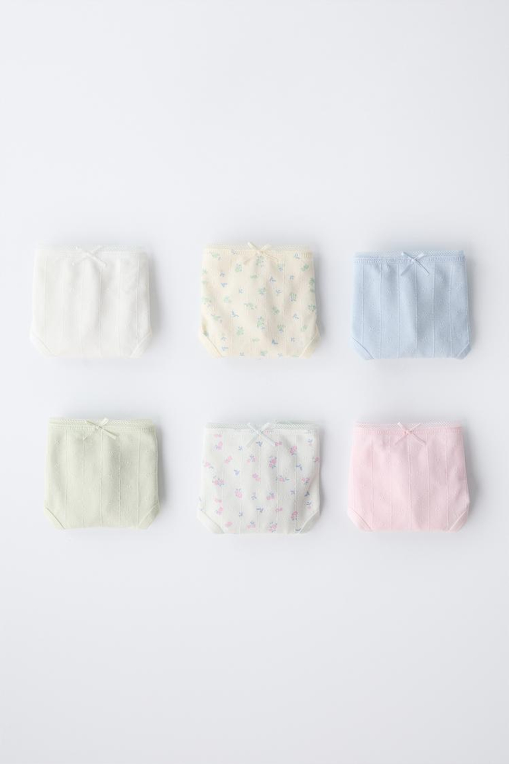ZARA НАБОР ИЗ ШЕСТИ ТРУСОВ С ЦВЕТОЧНЫМ ПРИНТОМ, РАЗНОЦВЕТНЫЙ