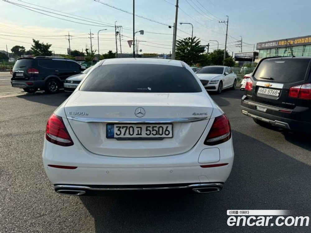 Mercedes-Benz E-Class W213 E300e 4MATIC Exclusive (09.2020)