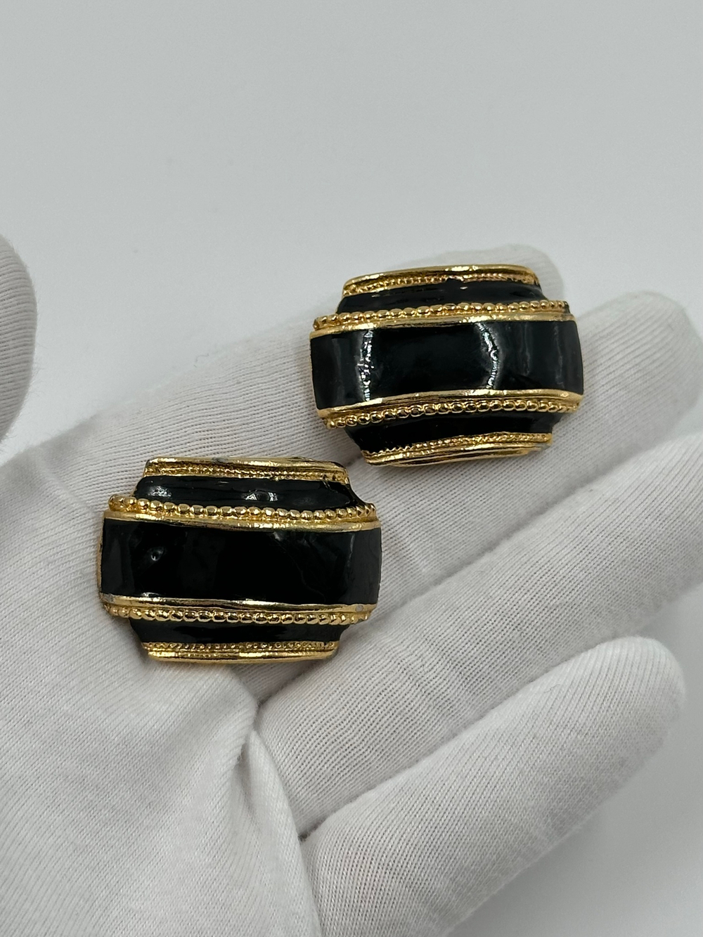Клипсы для обуви с чёрной эмалью S. G. D’OR
