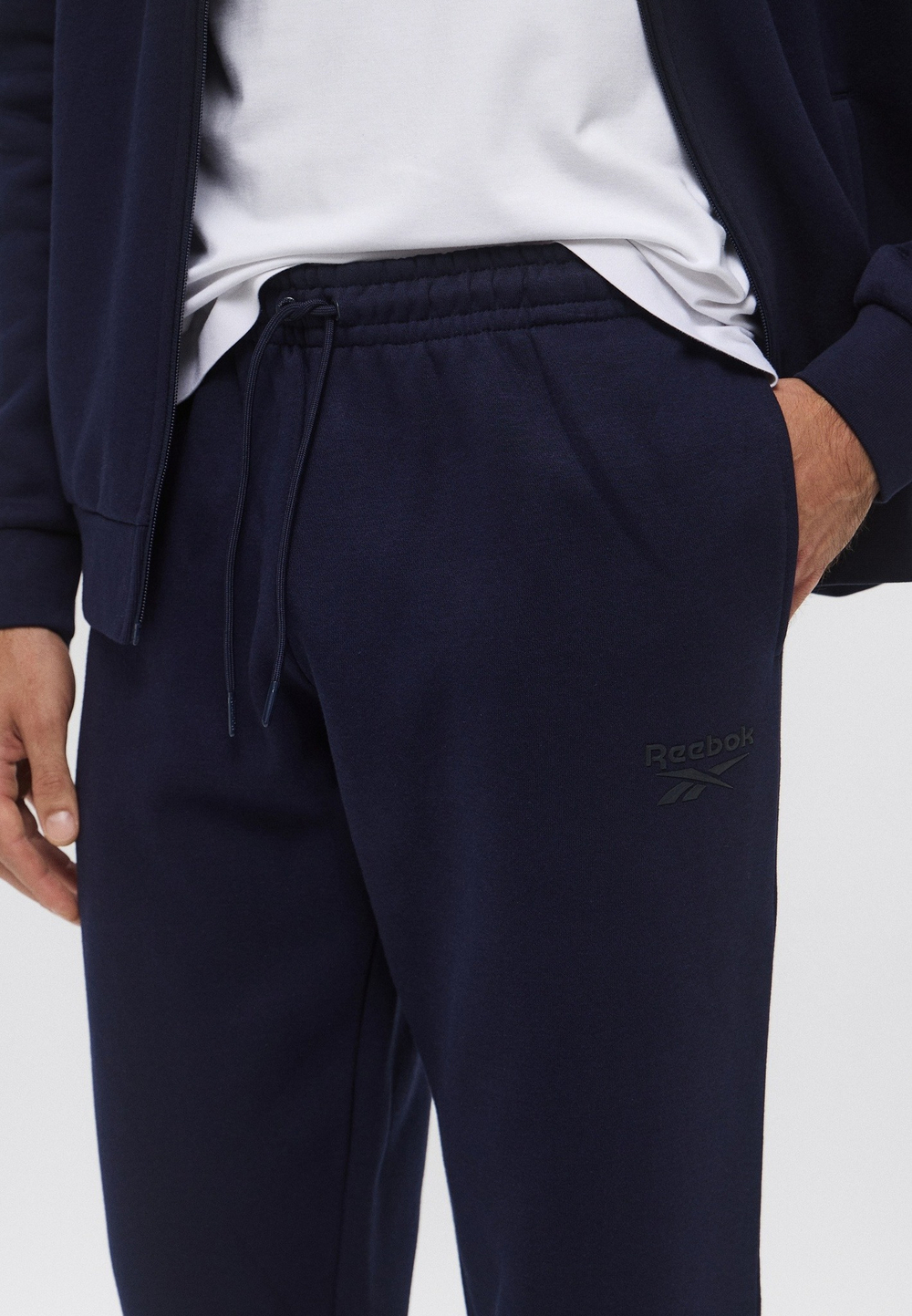 Костюм спортивный мужской REEBOK BRIAN 2PC TRACKSUIT