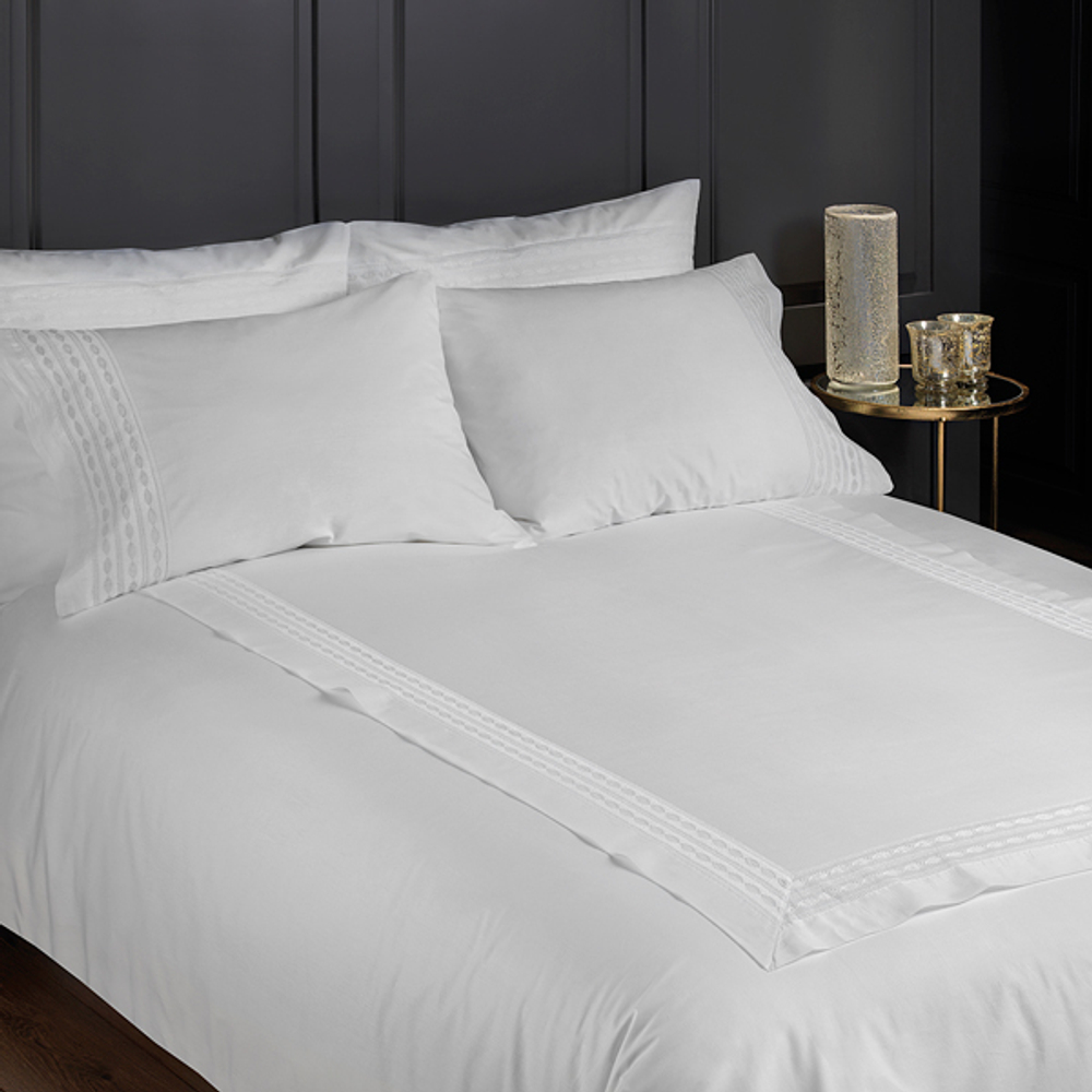 Постельное белье 1.5 спальное Bovi Vera белое