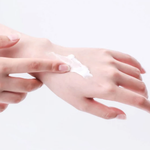 Увлажняющий крем для рук с пантенолом и маслом какао Ayoume Moisturizing Hand Cream With Panthenol And Cocoa Butter For All Skin, 60 мл