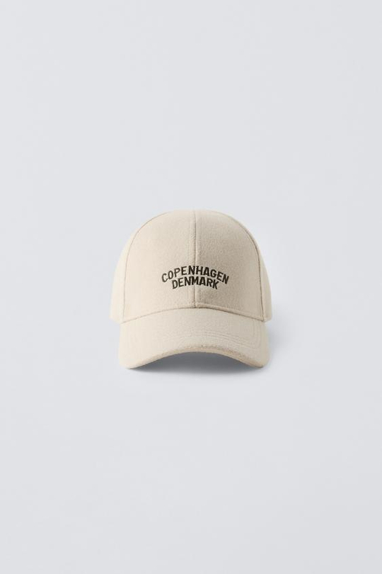 ZARA КЕПКА ИЗ ФЕТРА С ВЫШИТОЙ НАДПИСЬЮ, ПЕСОЧНЫЙ