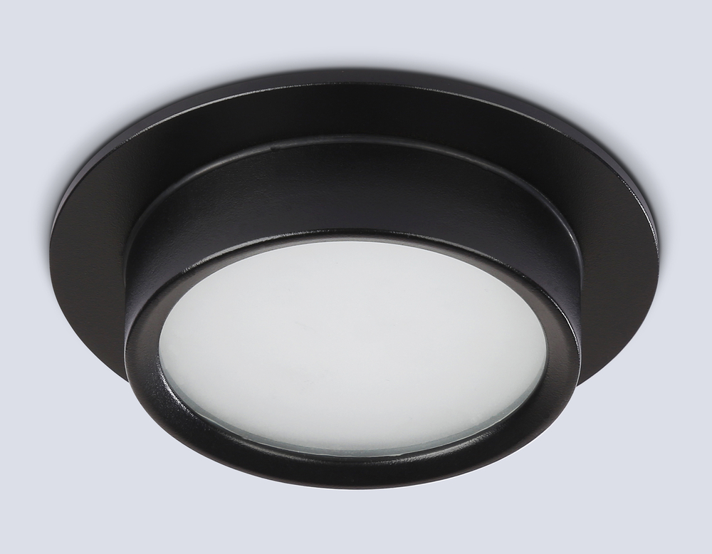 TN6735 BK черный IP44 GX53 D110*57