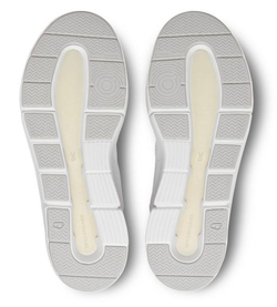 Женские КроссовкиON The Roger Advantage Women - белый