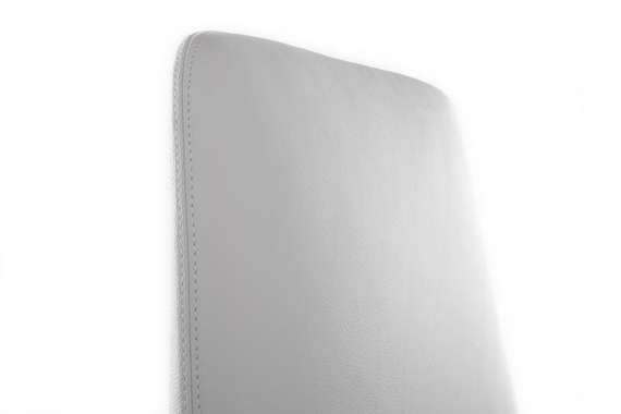 Кресло Aura-M FK005-B Белый