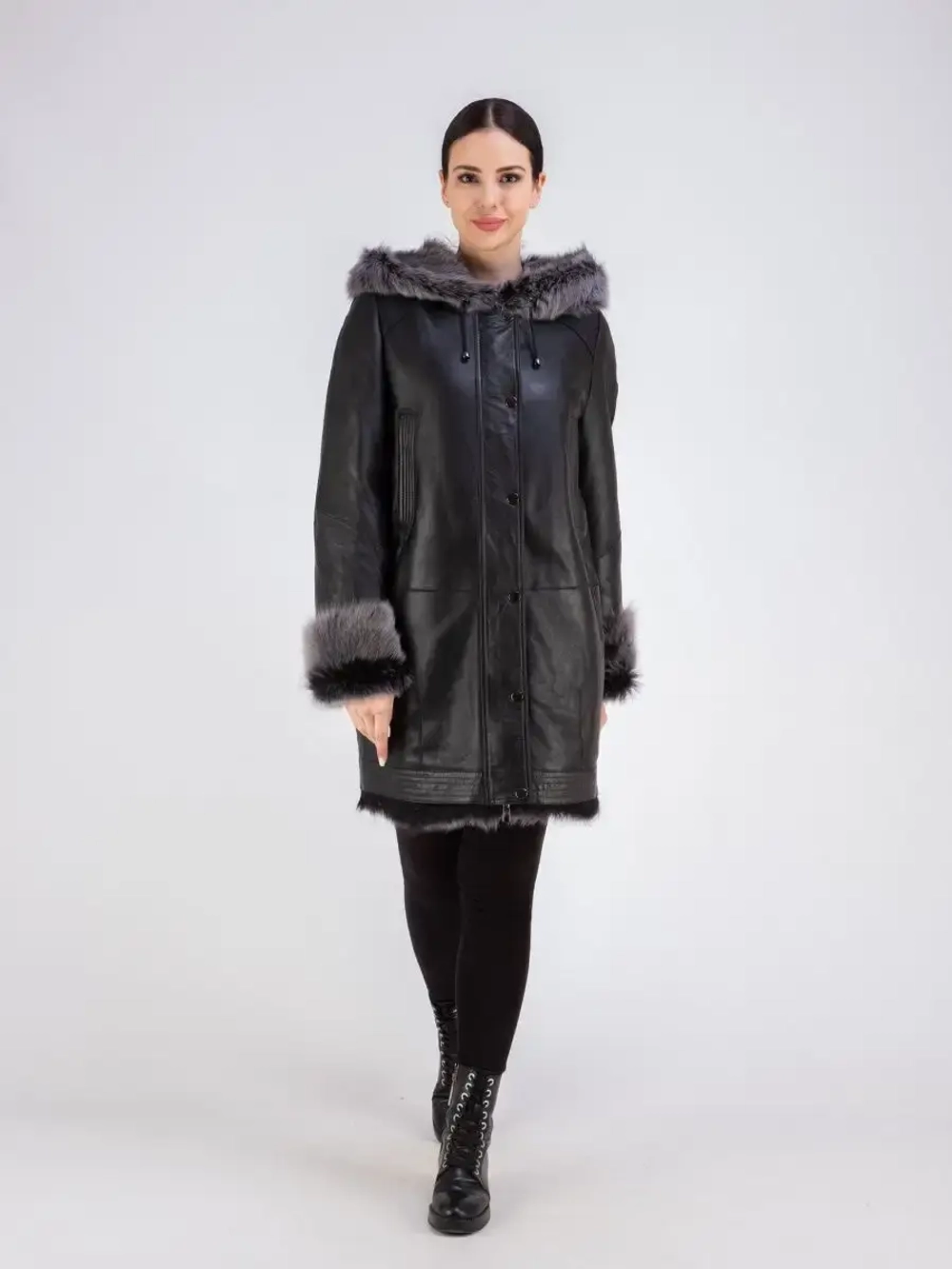 Дубленка зимняя с капюшоном натуральная оверсайз