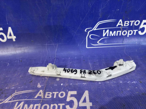 Крепление бампера переднее правое NISSAN LEAF 2009-2017