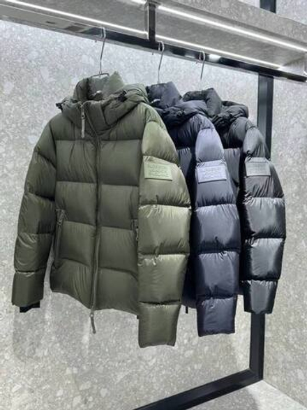 Пуховик Burberry