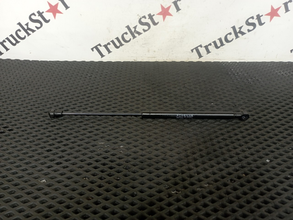 Амортизатор инструментального ящика 2023г.