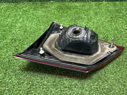 Фонарь левый внутренний Suzuki Vitara 2 (14-19)