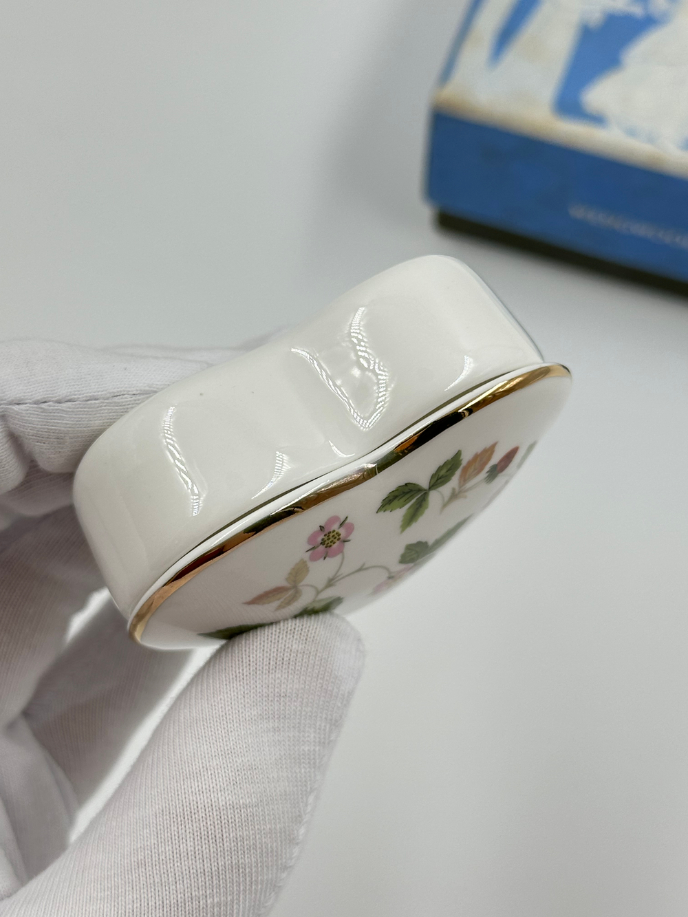 Шкатулка Wedgwood, Wild Strawberry