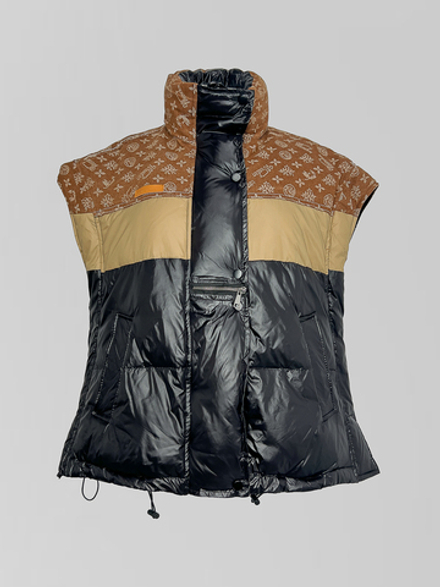 Жилетка объемная комбинированная с кулиской внизу