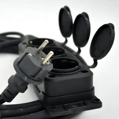 Удлинитель силовой строительный КГТТ 3х1.5 25А, садовый удлинитель 10м, для сварки, газонокосилки и тримера, 3 розетки с крышками, морозостойкий