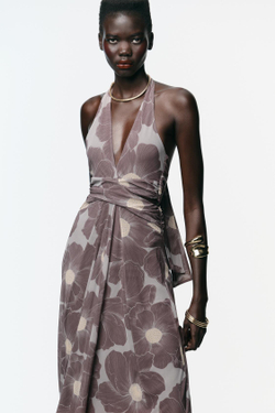 ZARA ДЛИННОЕ ПЛАТЬЕ ИЗ ТЮЛЯ С ПРИНТОМ И ВЫРЕЗАМИ, СЕРО-КОРИЧНЕВЫЙ