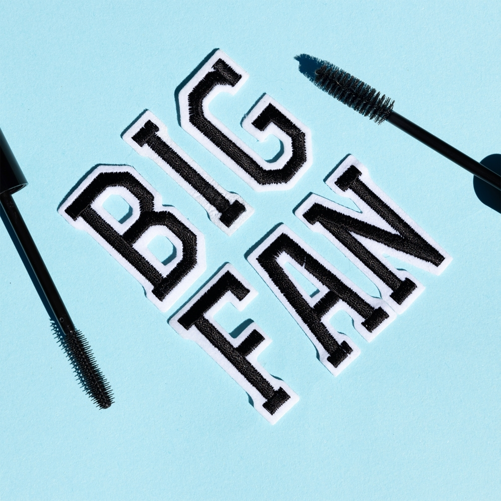theBalm Big Fan Maximizing Mascara - Тушь для придания объема и эффекта густых ресниц, 8,2 ml