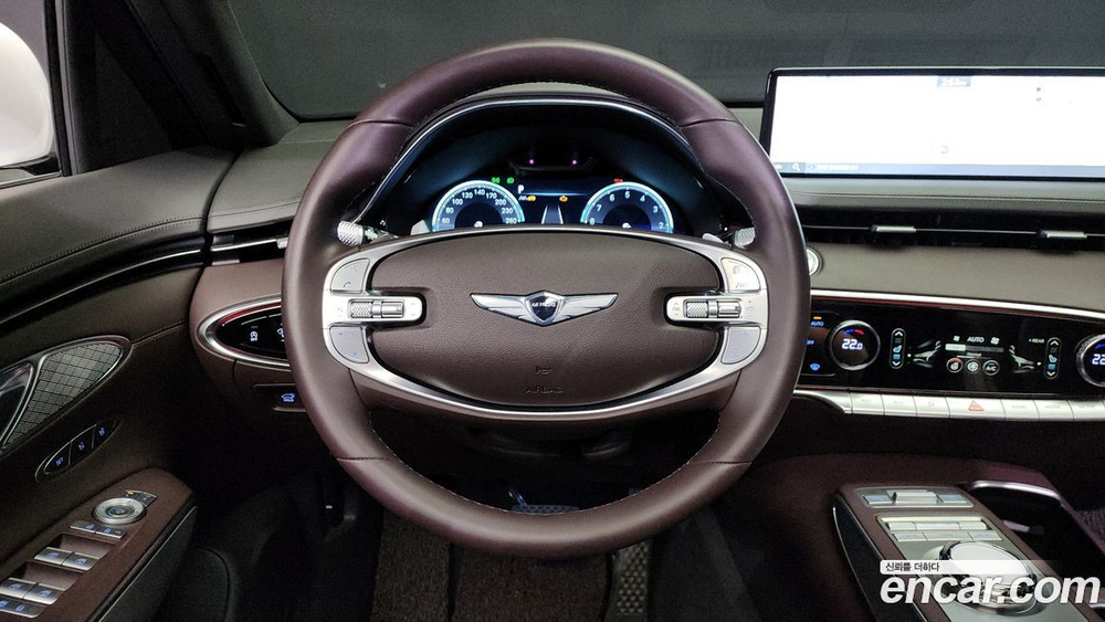 Genesis GV70 2.5T Бензин 2WD (04.2021)