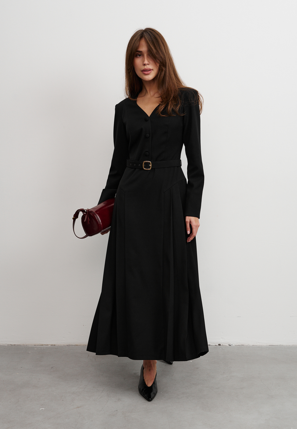 Платье со складками, черное