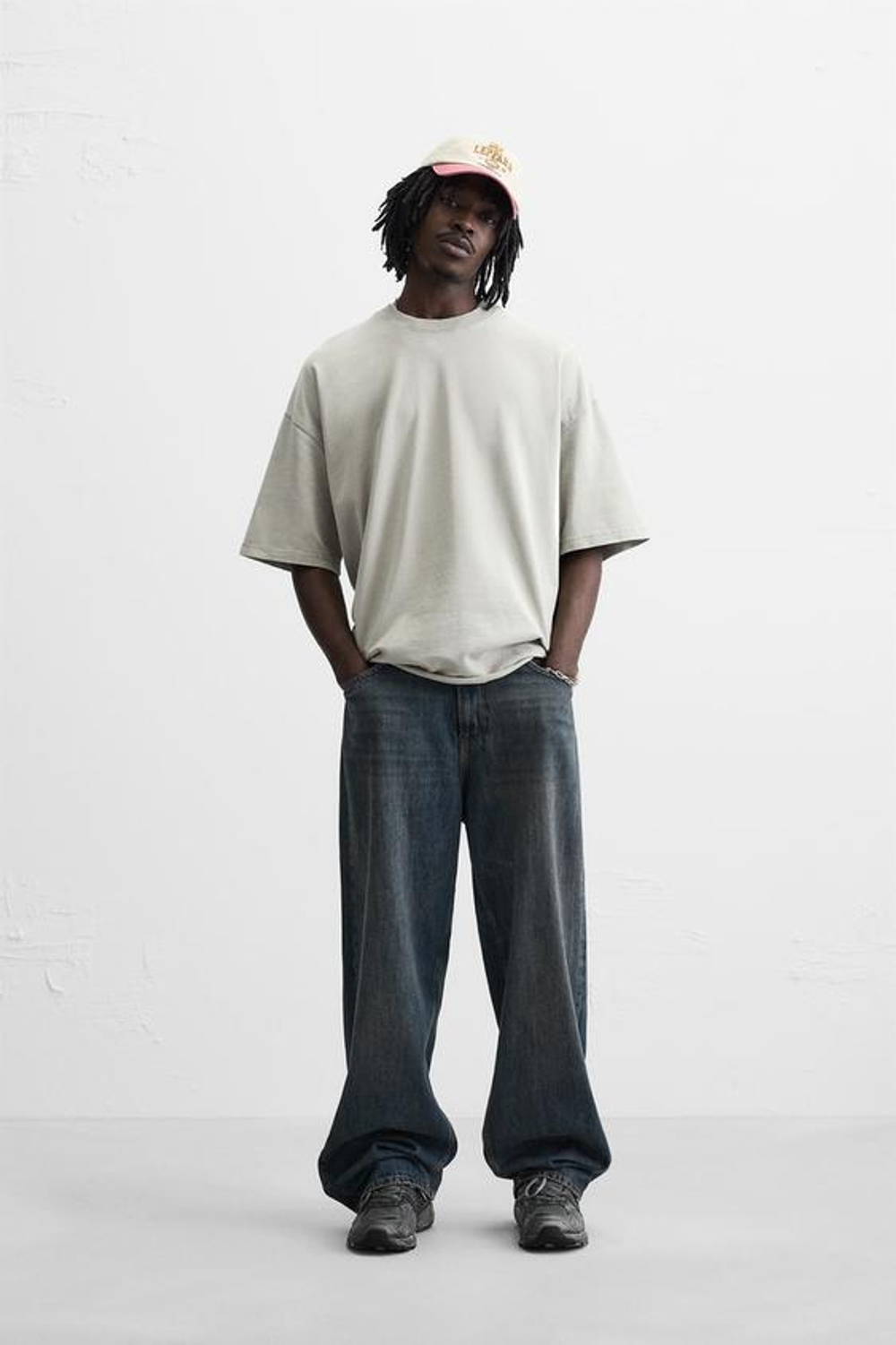 ZARA ТОЛСТОВКА RELAXED FIT С ЭФФЕКТОМ ПОТЕРТОСТИ, КОСТЯНОЙ