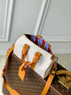 Louis Vuitton Keepall 25
