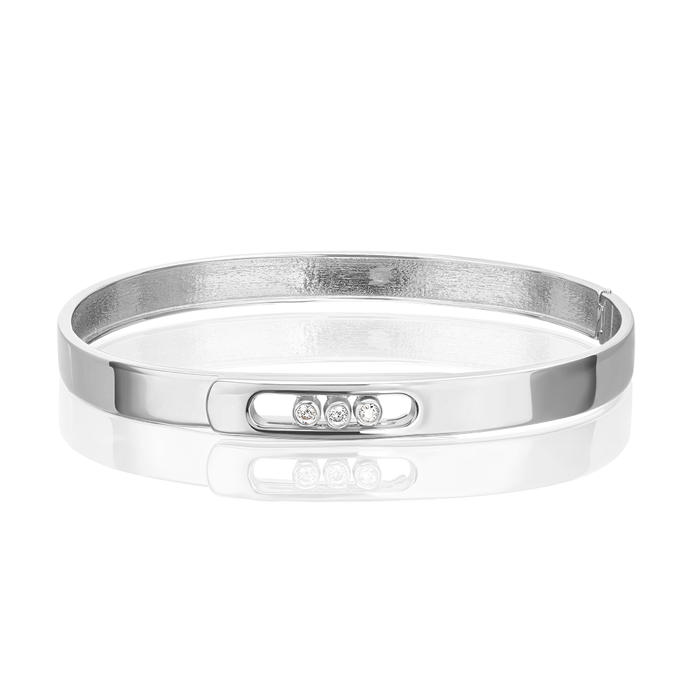 Браслет жесткий из белого золота с фианитами