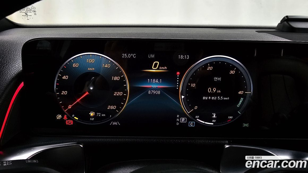 Mercedes-Benz GLB-Class X247 GLB200 d (02.2021)