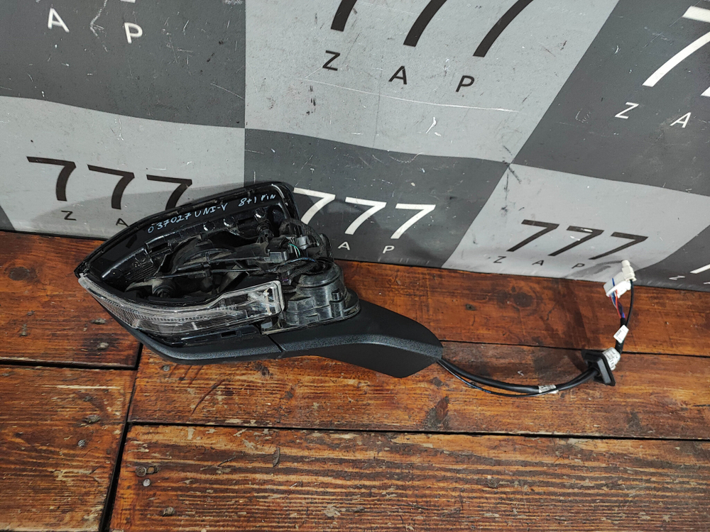 Зеркало правое 8 + 1 pin Changan UNI-V 22-нв Б/У Оригинал C281F2710020210