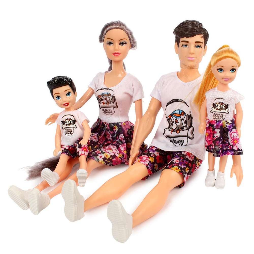 Кукла тип Модель с семьей, пакет YY2069I