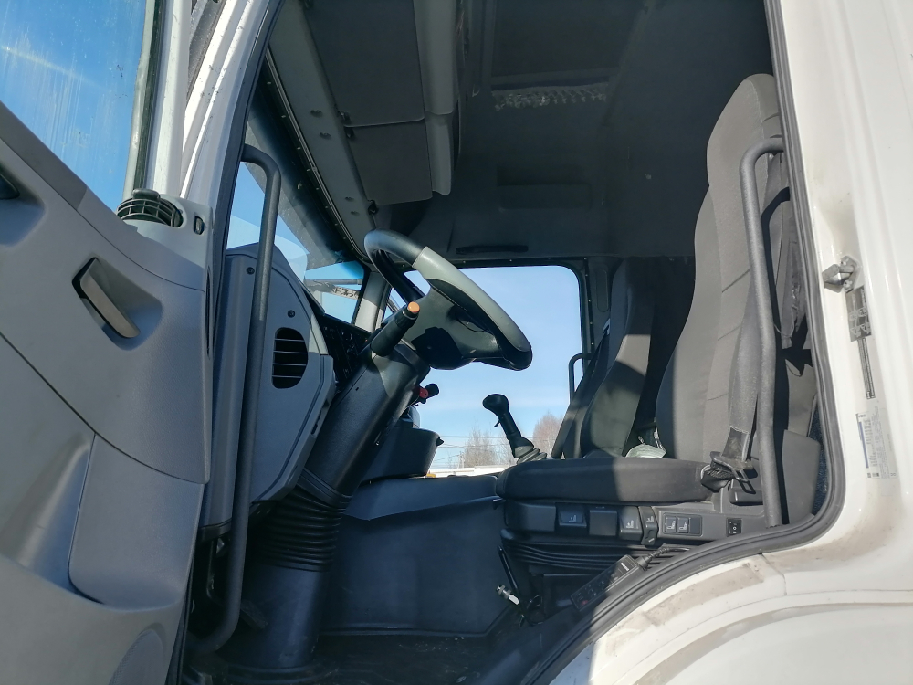 КамАЗ 5490 4x2 Седельный тягач 5490-DC (Дизель/Газ, 12,0 л, 401 л.с., МТ)
