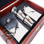 Набор фляжек в подарочном кейсе