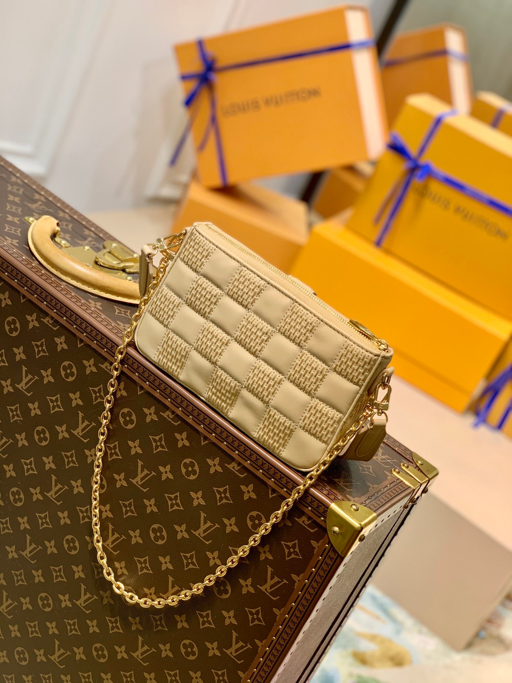 Louis Vuitton Pochette Troca