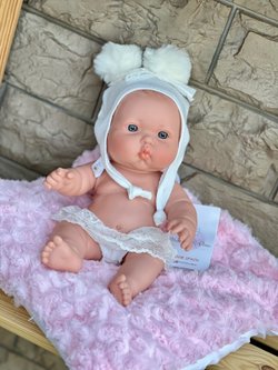 Кукла Marina and Pau 35cм Betty виниловая с подушкой (M350K)