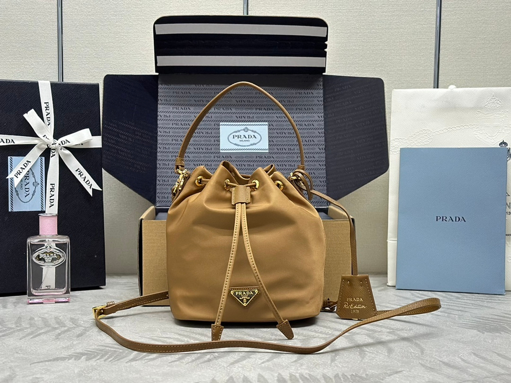 Prada Re-Edition 1978 Bag