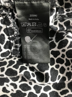 Комбинезон Monki в монохроме, маркировка L, визуально на 48 размер